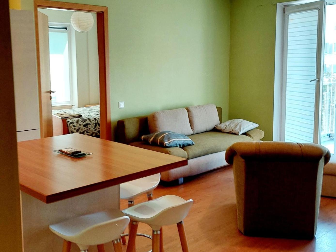 New Apartament Very Close To The City Centre VNO Extérieur photo